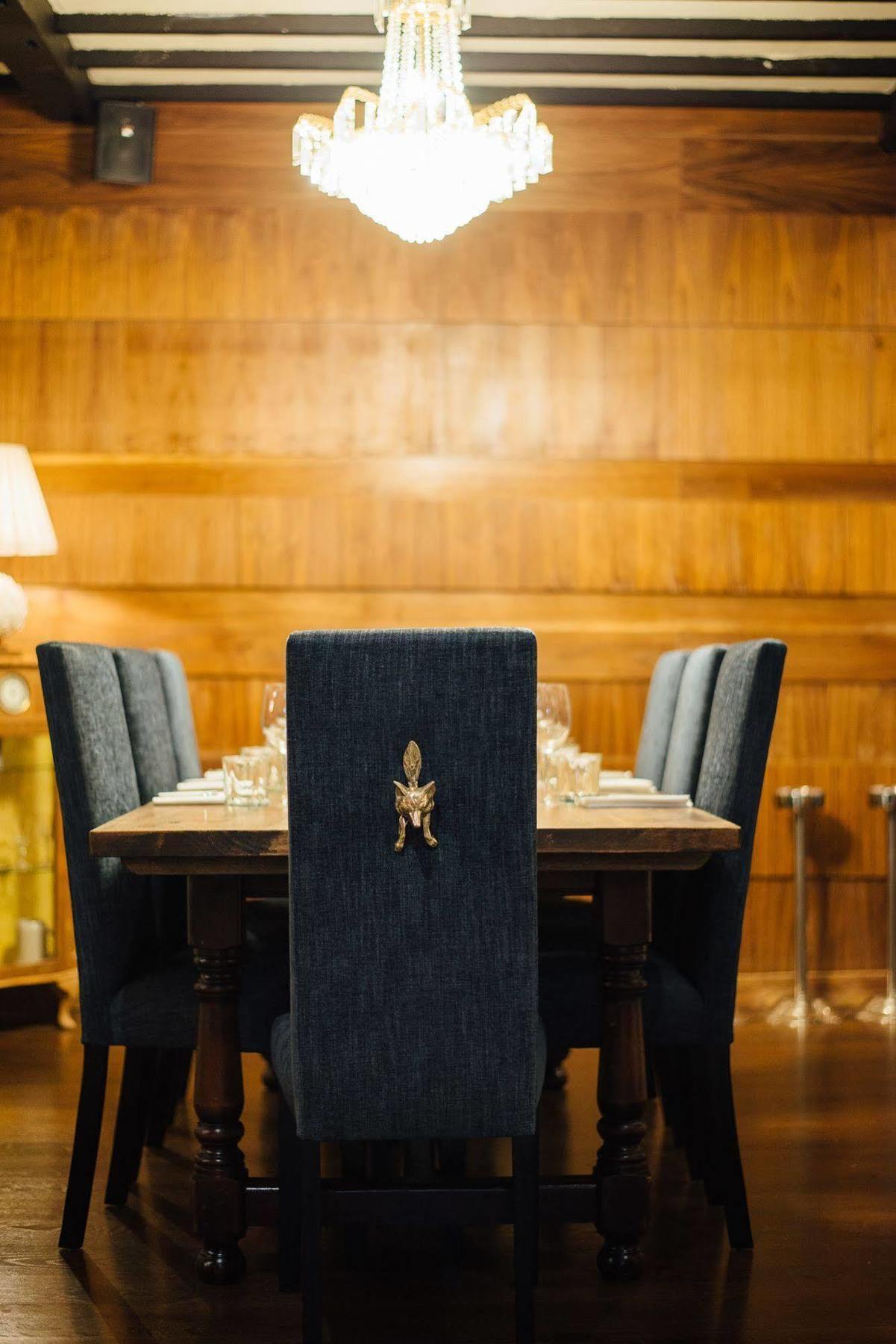 The Blue Boar Hotel Witney Ngoại thất bức ảnh